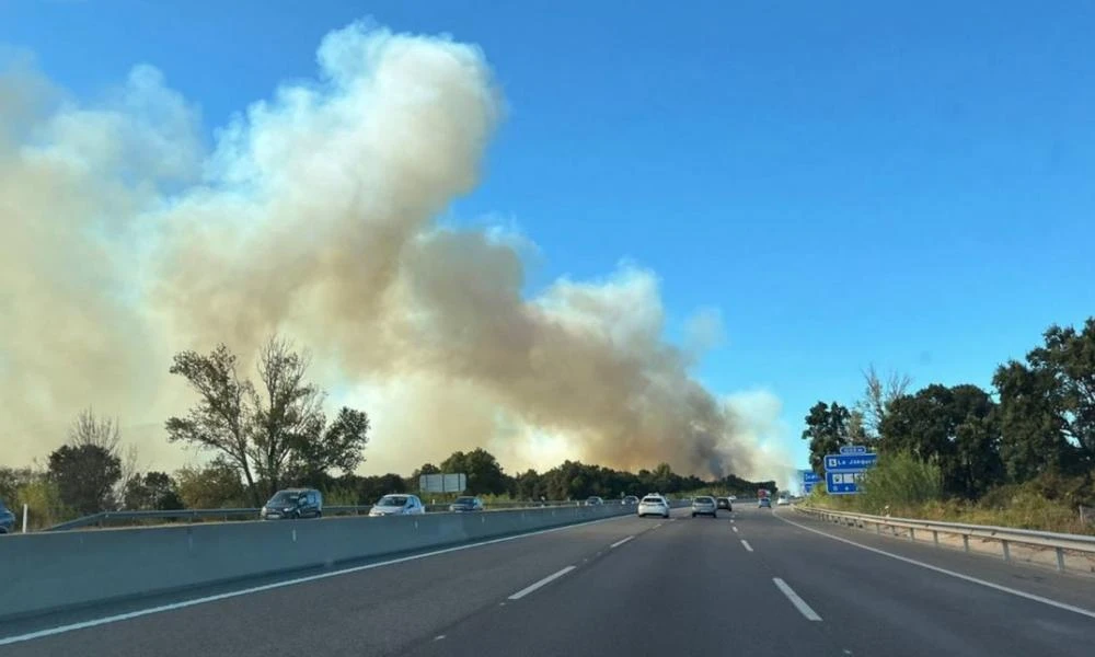 Καταλονία: Ξέσπασε μεγάλη φωτιά-Έκλεισε κεντρικός αυτοκινητόδρομος, σταμάτησαν τα τρένα (Βίντεο)